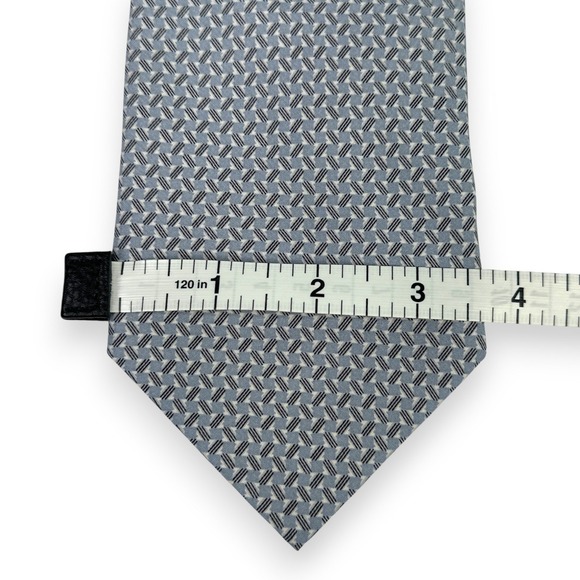 VTG Armani Collezioni Mens Silk Tie 55 x 3.5 Blue Gray Geometric Necktie Italy - Picture 6 of 7